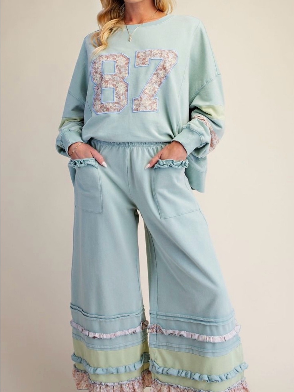 Easel Sage set sweatshirt with Wide-Leg Ruffle Hem set
